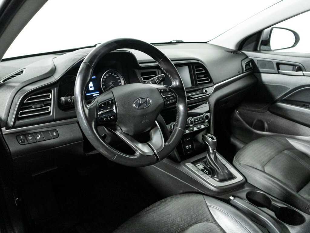 Купить Hyundai Elantra, 2019, 148 427 км, фото №11