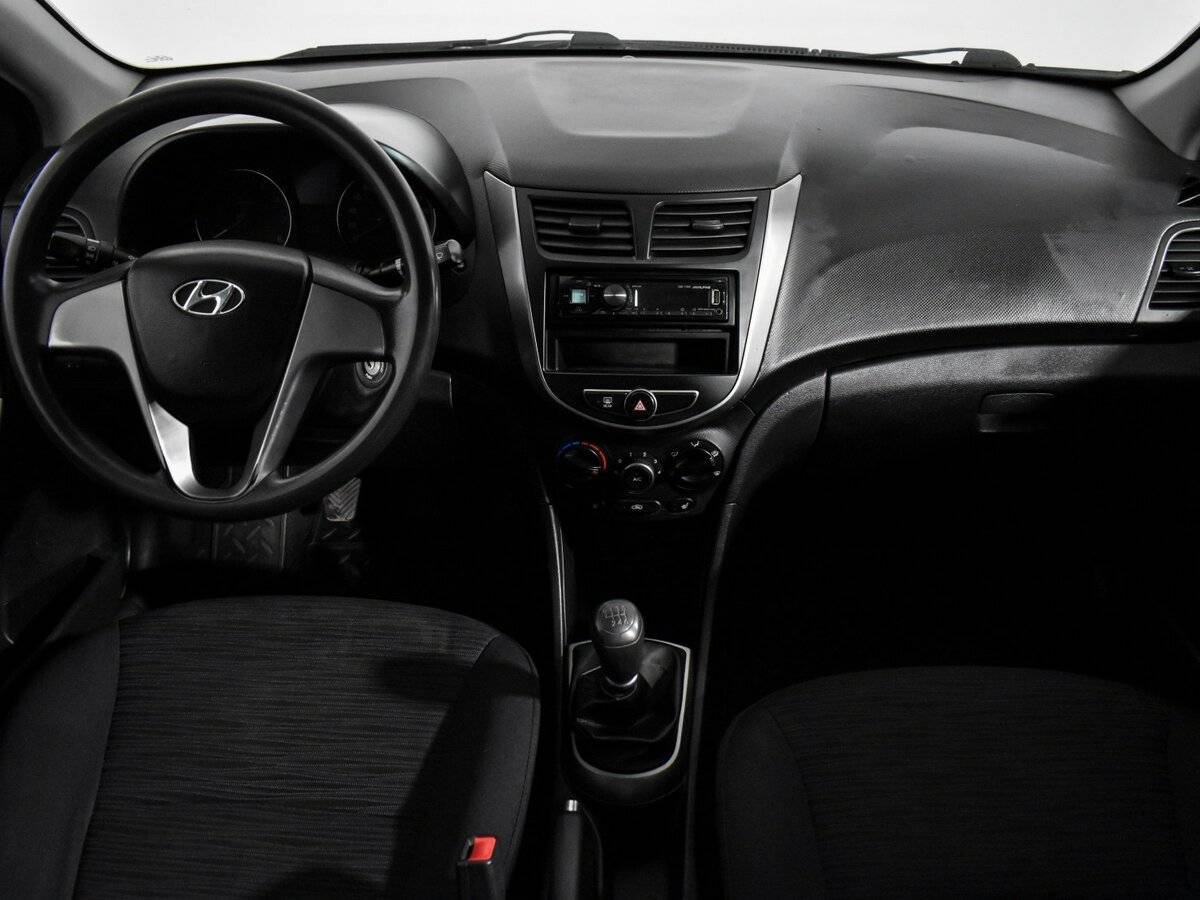 Купить Hyundai Solaris, 2014, 244 656 км, фото №12