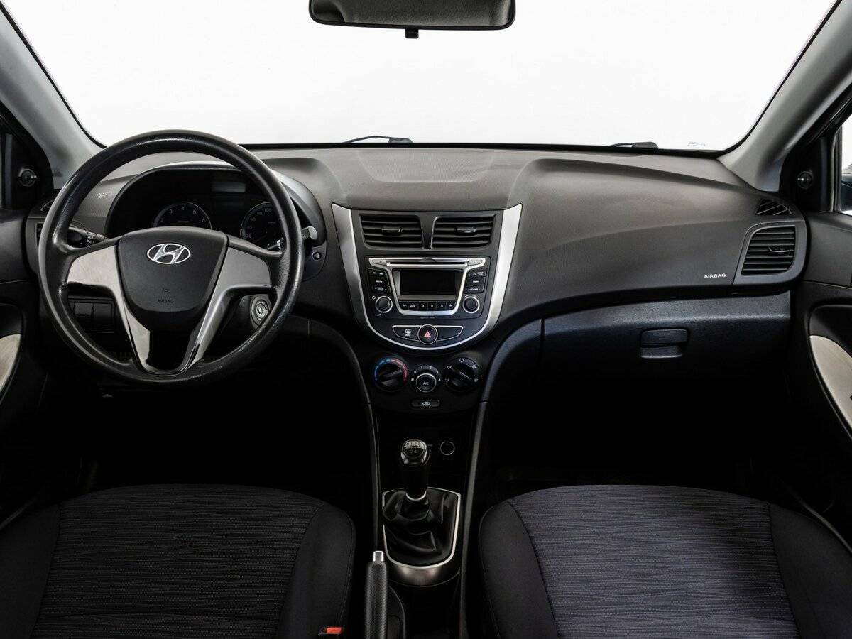 Купить Hyundai Solaris, 2016, 252 626 км, фото №10