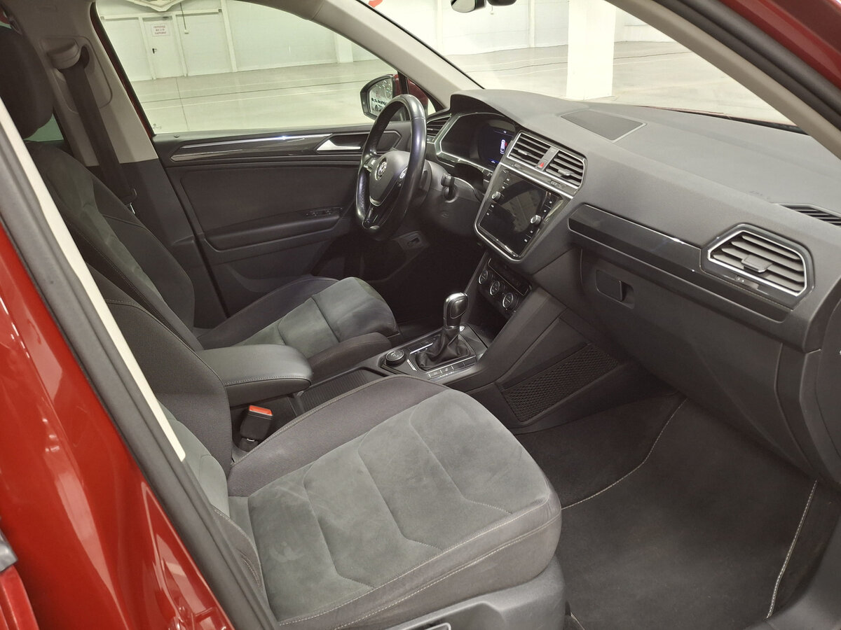 Купить Volkswagen Tiguan II, 2018, 164 822 км, фото №11